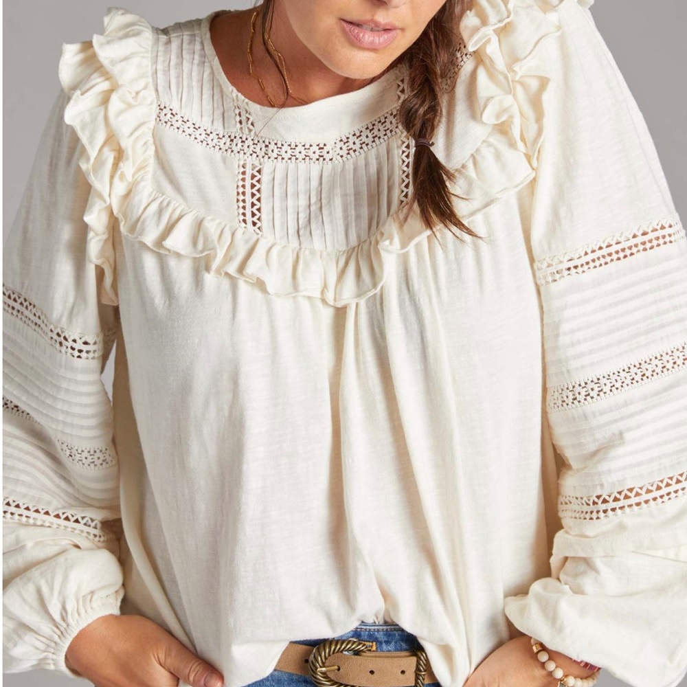 Anthropologie Ecru Ruffled Top Long Sleeves EUC Size XS